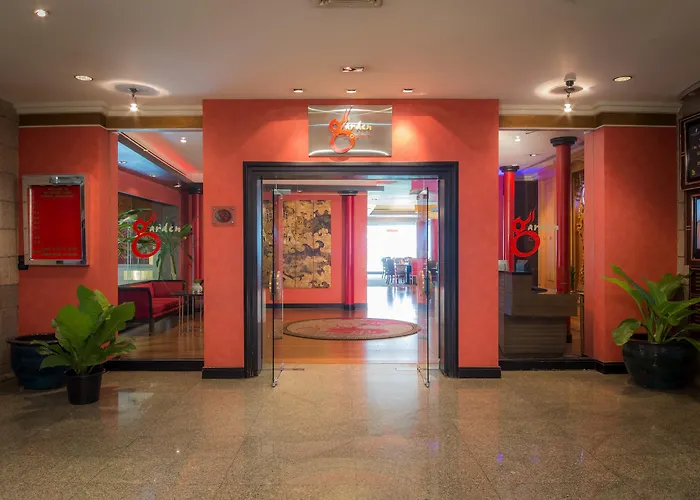 Hotel Ramada By Wyndham Chaophya Park 4*