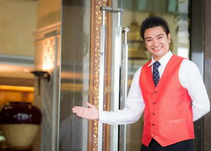 Ramada By Wyndham Chaophya Park 4*
