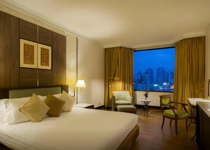 Hotel Ramada By Wyndham Chaophya Park Banguecoque