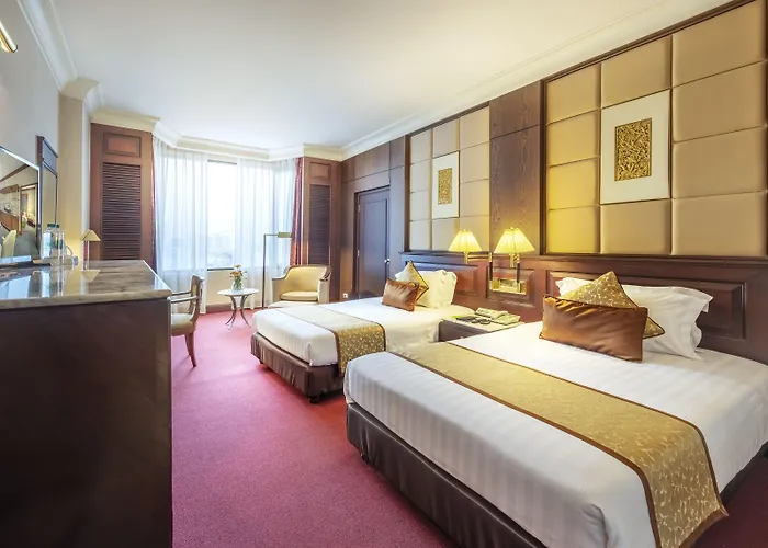 Ramada By Wyndham Chaophya Park Hotel Bangkok