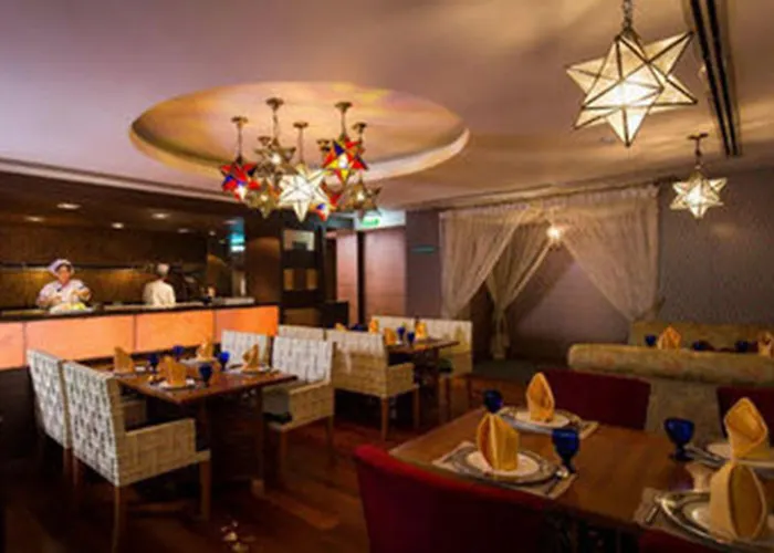 Ramada By Wyndham Chaophya Park Hotel Bangkok