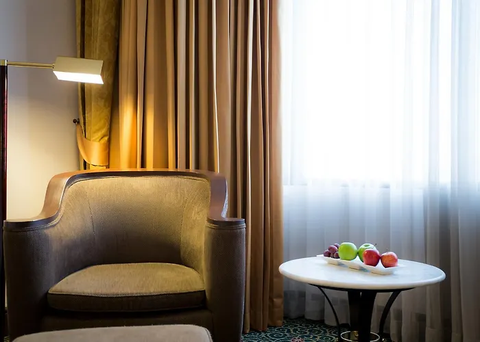 Ramada By Wyndham Chaophya Park Hotel 4*